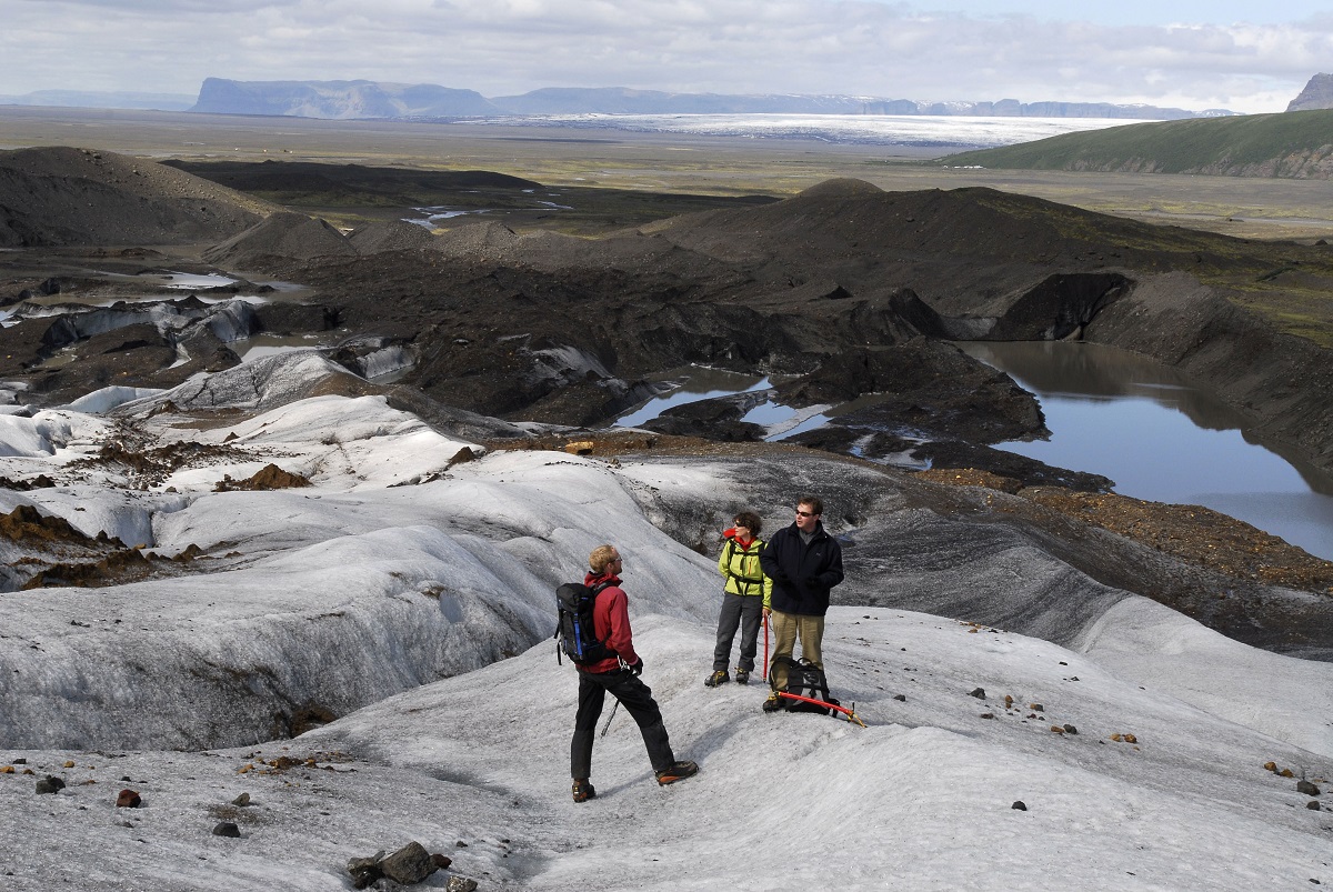 Gletsjerwandeling bij Skaftafell met uitzicht op de morene | IJsland Tours