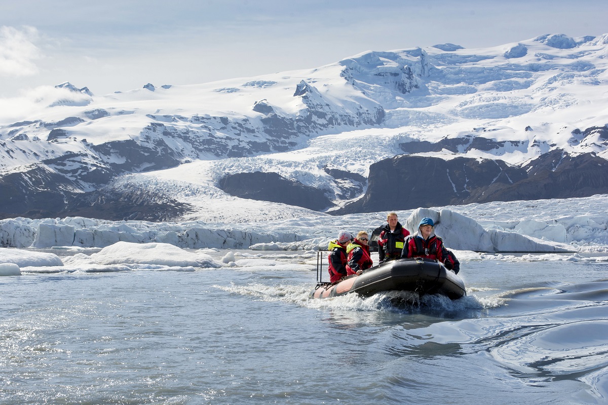 Zodiac boottocht op het Fjallsarlon ijsbergenmeer | IJsland Tours